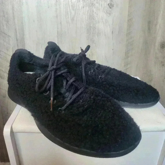 Allbirds Men Black Wool Runner Fluffs Merino Wool 11 - Picture 2 of 10